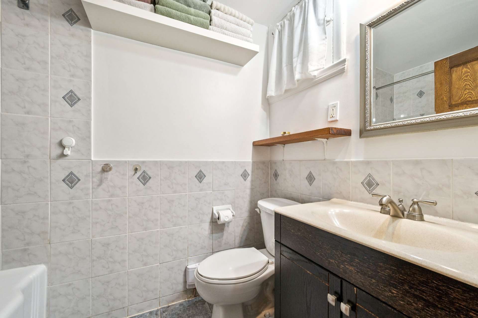12694140-12-image